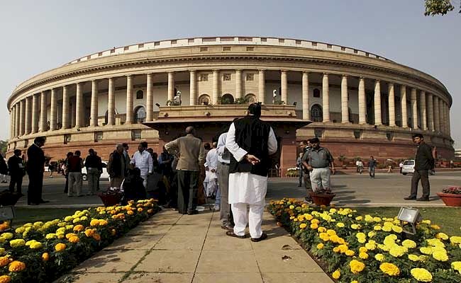 Parliament Session : किसानों से जुड़े तीनों बिल आज राज्यसभा में होंगे पेश,सरकार की है यह रणनीति!