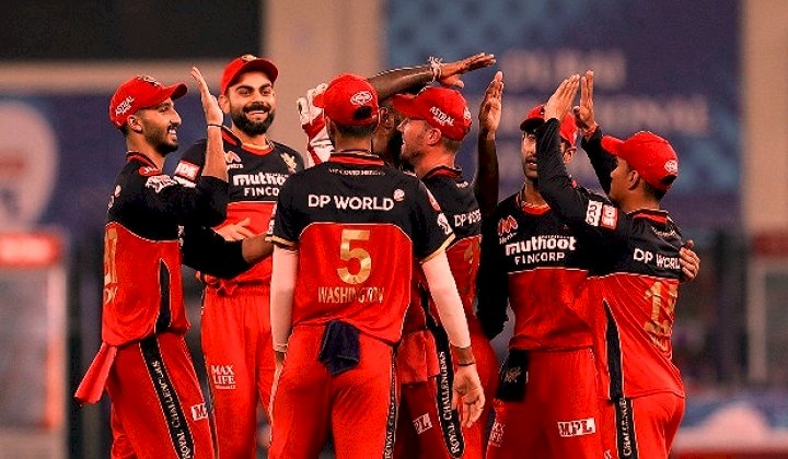 RCBvsMI 2020: सुपर ओवर में मुंबई इंडियंस हुई पस्त RCB ने बाजी मारी, ईशान और पोलार्ड की पारी पर फिरा पानी