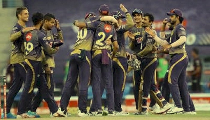 KKR vs KXIP: KKR ने पंजाब को 2 रनों से हराया, अंतिम 2 ओवर में पलटा  मैच