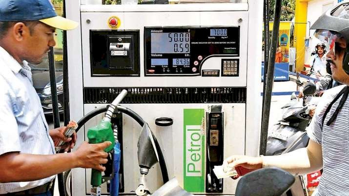 Petrol diesel price Update : एक बार फिर हुए रेट में सबसे बड़ी बढ़ोतरी, जानिए तेल कंपनियों ने इतनी बढ़ाई कीमत