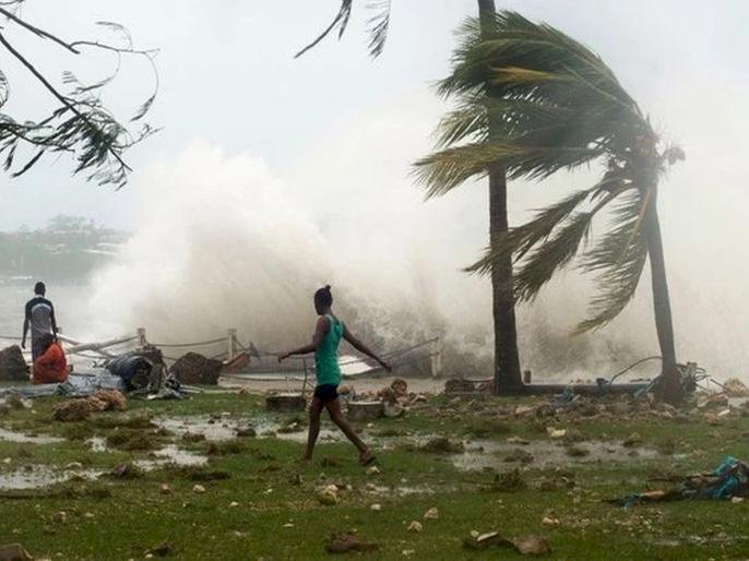 Cyclone Burwi: तमिलनाडु और केरल में मौसम विभाग ने जारी किया अलर्ट,  90 किमी की रफ्तार से चलेंगी हवाएं