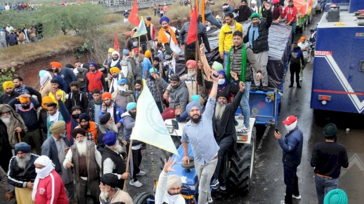 Farmer Protest : किसान ने कहा- अभी तो हमने सिर्फ तंबू गाड़े हैं, कानून वापस नहीं हुए तो हाईवे पर पक्के मकान भी बना लेंगे