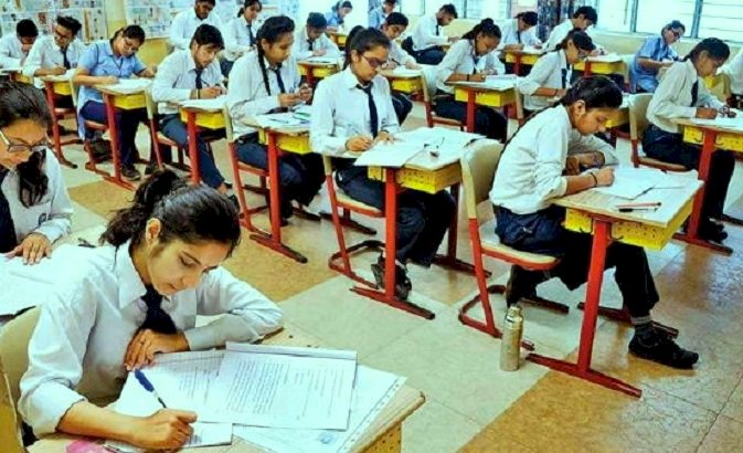 CBSE Board Exams 2021: शिक्षा मंत्री ने सीबीएसई की 10वीं और 12वीं परीक्षा की तारीखों का किया ऐलान, यहां पढ़ें डिटेल्स