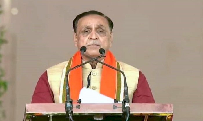 Vijay Rupani:  गुजरात CM विजय रुपाणी कोरोना पॉजिटिव, कल मंच पर हो गए थे बेहोश