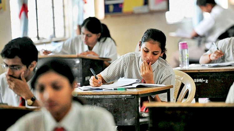 UP Board Exam 2021: 10वीं के छात्रों को बगैर एग्‍जाम प्रमोट करने की तैयारी में बोर्ड, बड़ी घोषणा