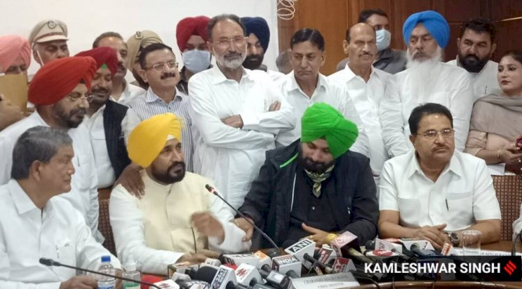 Punjab New Cabinet: पंजाब की नई कैबिनेट का बड़ा ऐलान, छह नए चेहरे, जानिए किनकी हुई छुट्टी