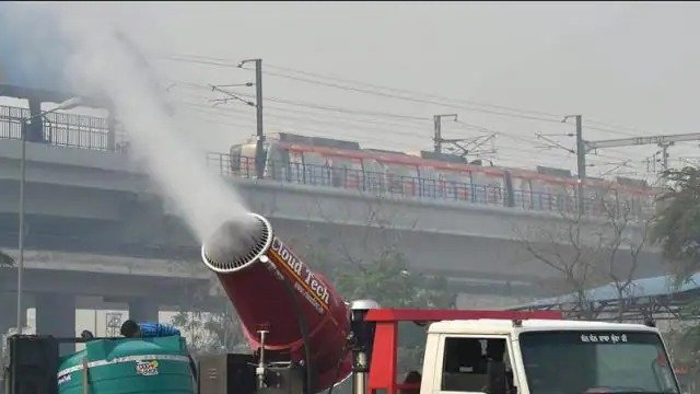  प्रदूषण के खिलाफ लड़ाई को दी जाएगी धार,एंटी-स्मॉग गन से आब-ओ-हवा में होगा बदलाव